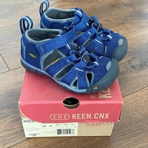 Keen Seacamp II CNX Kids Blue Depths/Gargoyle Adventure Sandals size 8